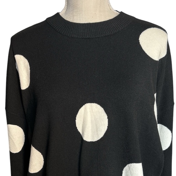 T Tahari Sweater in Black/White Polka Dot Size Large EUC - Picture 1 of 7